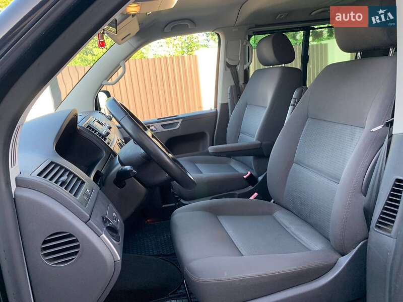 Минивэн Volkswagen Multivan 2007 в Яворове