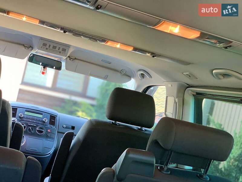 Минивэн Volkswagen Multivan 2007 в Яворове