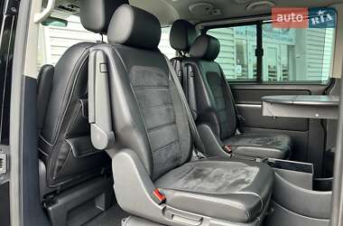 Минивэн Volkswagen Multivan 2015 в 
