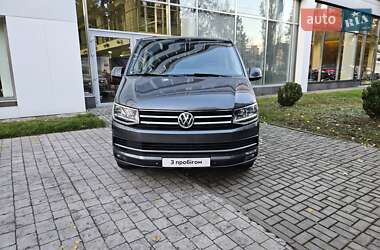Мінівен Volkswagen Multivan 2015 в Києві