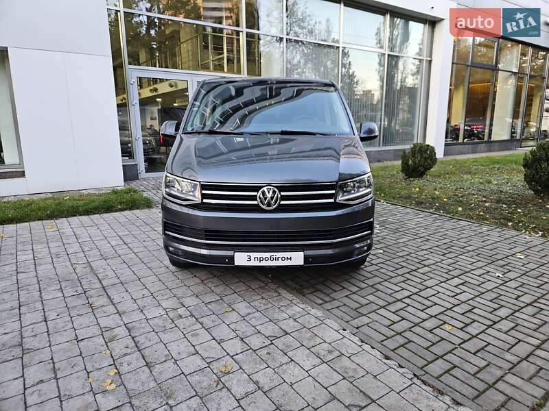 Минивэн Volkswagen Multivan 2015 в Киеве
