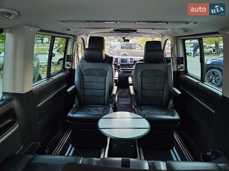 Минивэн Volkswagen Multivan 2015 в Киеве