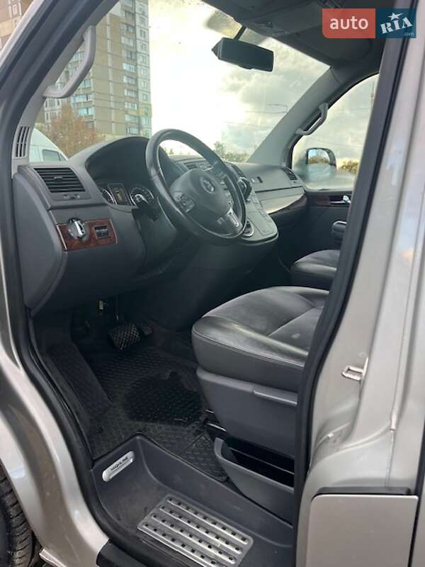 Мінівен Volkswagen Multivan 2013 в Києві фото 10 Мінівен Volkswagen Multivan 2013 в Києві