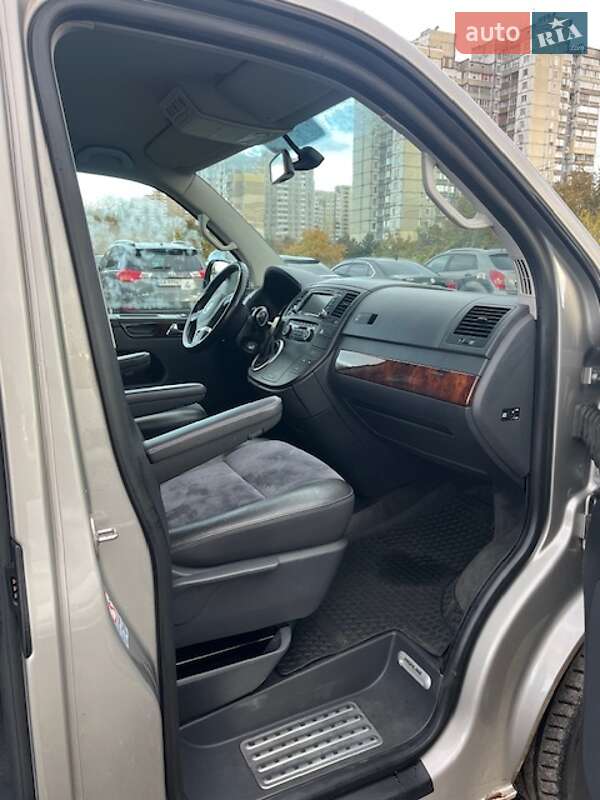 Мінівен Volkswagen Multivan 2013 в Києві фото 14 Мінівен Volkswagen Multivan 2013 в Києві