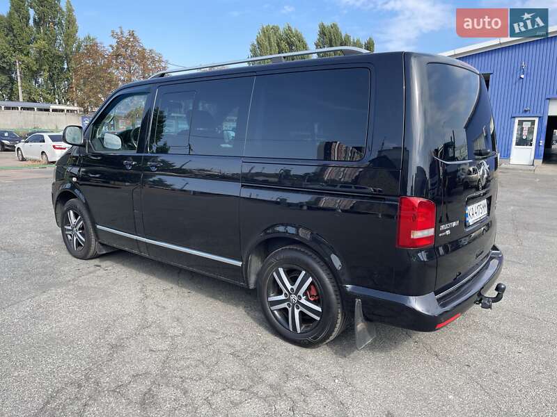 Минивэн Volkswagen Multivan 2012 в Киеве