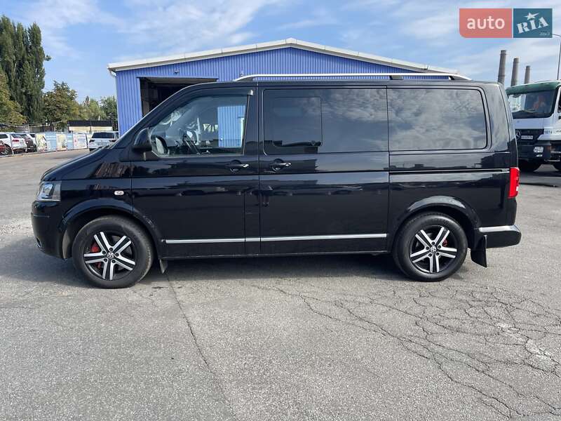 Минивэн Volkswagen Multivan 2012 в Киеве
