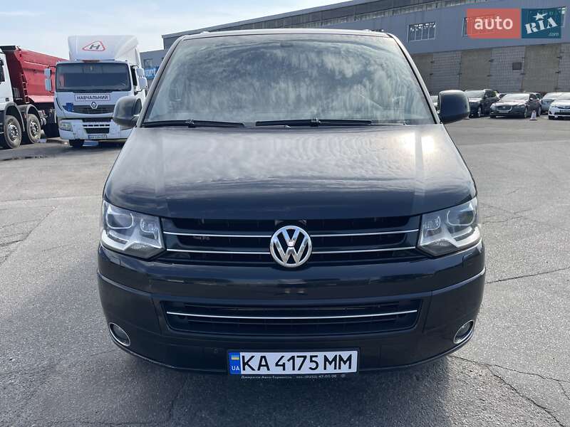 Минивэн Volkswagen Multivan 2012 в Киеве