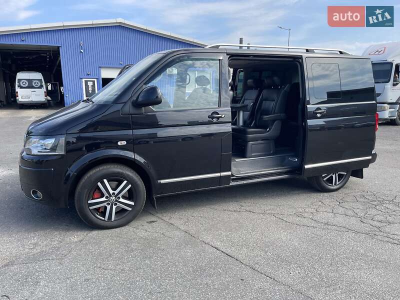 Минивэн Volkswagen Multivan 2012 в Киеве