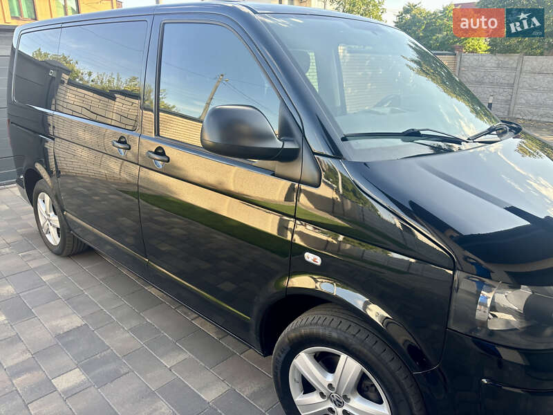 Мінівен Volkswagen Multivan 2011 в Чернігові