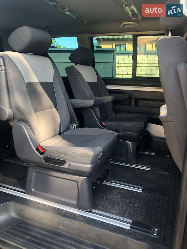 Мінівен Volkswagen Multivan 2011 в Чернігові