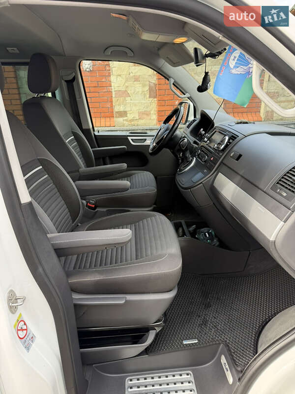 Минивэн Volkswagen Multivan 2015 в Красилове фото 31 Минивэн Volkswagen Multivan 2015 в Красилове