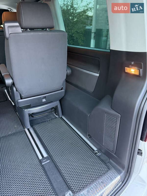 Минивэн Volkswagen Multivan 2015 в Красилове фото 51 Минивэн Volkswagen Multivan 2015 в Красилове