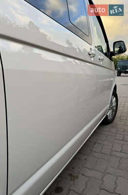 Мінівен Volkswagen Multivan 2015 в 