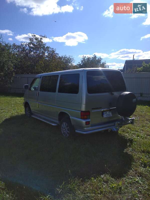 Минивэн Volkswagen Multivan 2002 в Киеве