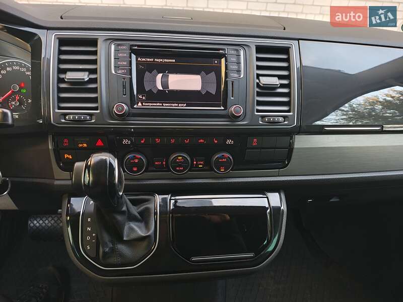 Мінівен Volkswagen Multivan 2016 в Черкасах