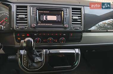 Мінівен Volkswagen Multivan 2016 в 