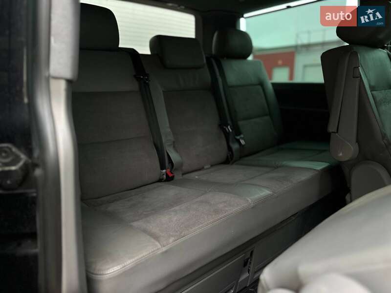 Мінівен Volkswagen Multivan 2006 в Києві