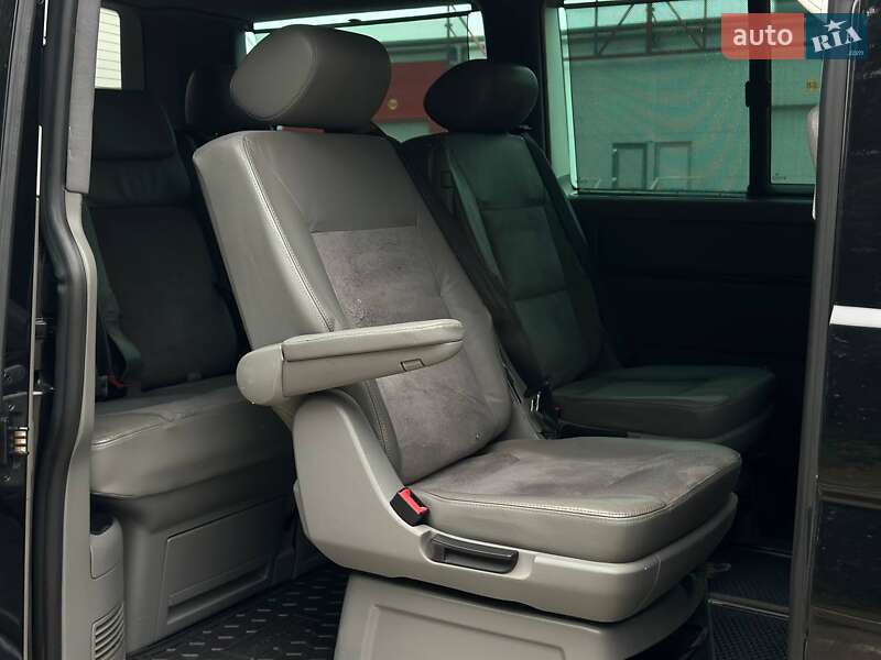 Мінівен Volkswagen Multivan 2006 в Києві