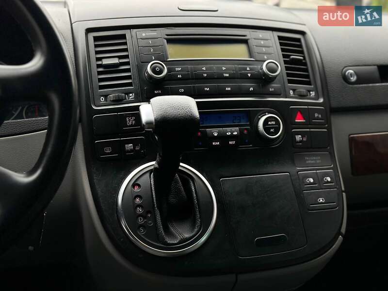 Мінівен Volkswagen Multivan 2006 в Києві