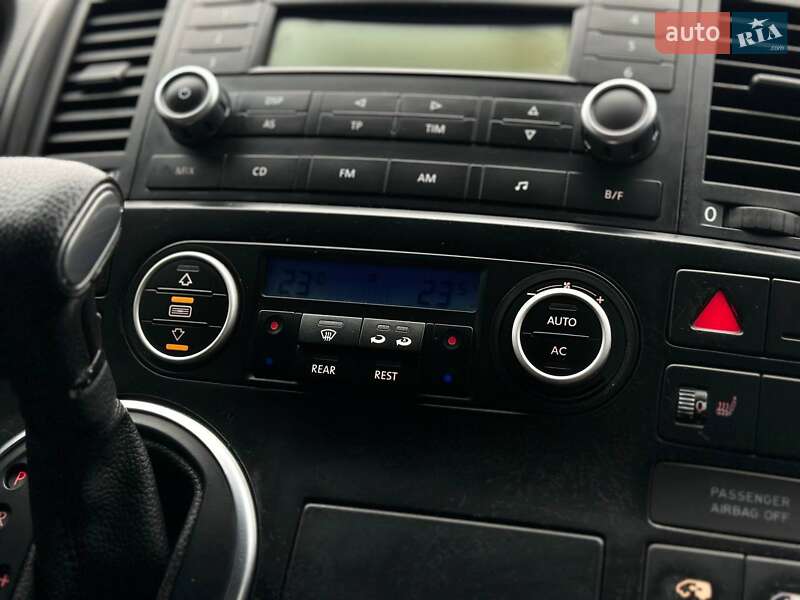 Мінівен Volkswagen Multivan 2006 в Києві