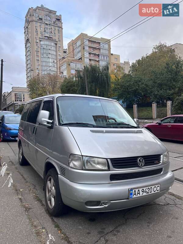 Мінівен Volkswagen Multivan 2001 в Києві