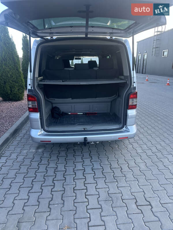 Мінівен Volkswagen Multivan 2005 в Тернополі