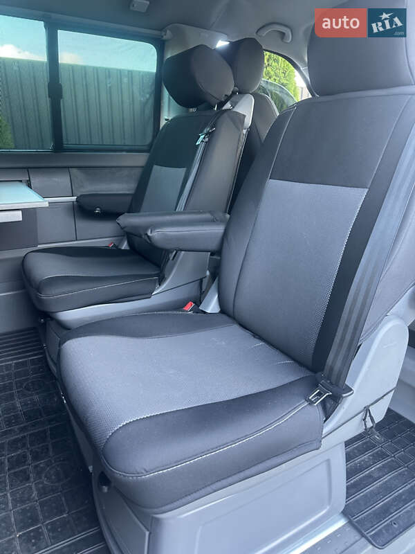 Мінівен Volkswagen Multivan 2005 в Тернополі