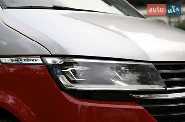 Мінівен Volkswagen Multivan 2021 в 