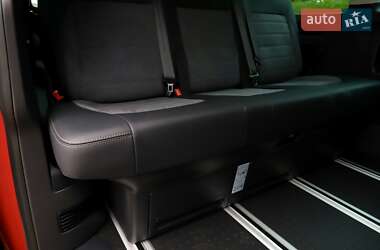 Мінівен Volkswagen Multivan 2021 в 