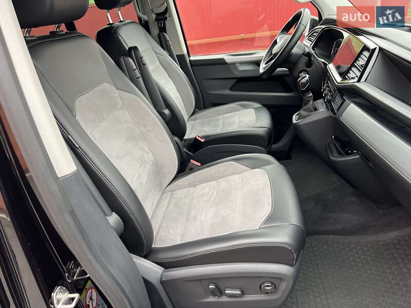 Мінівен Volkswagen Multivan 2019 в Києві