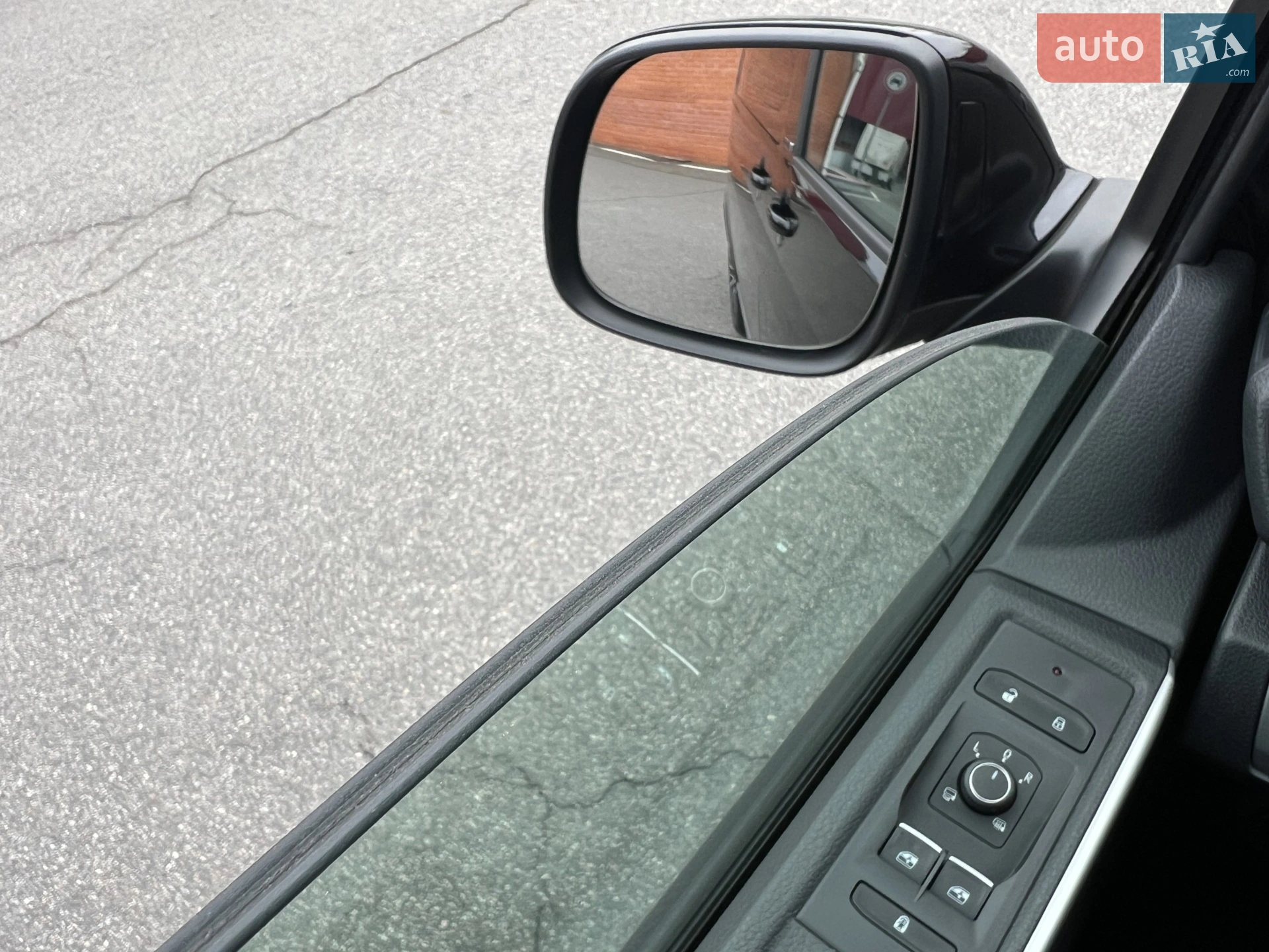2019 Volkswagen Multivan - мініатюра 25