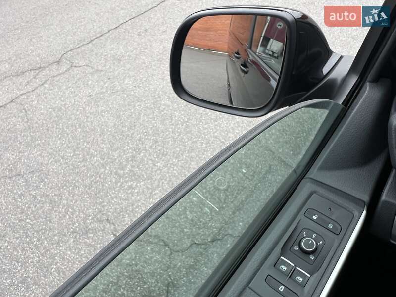 Мінівен Volkswagen Multivan 2019 в Києві
