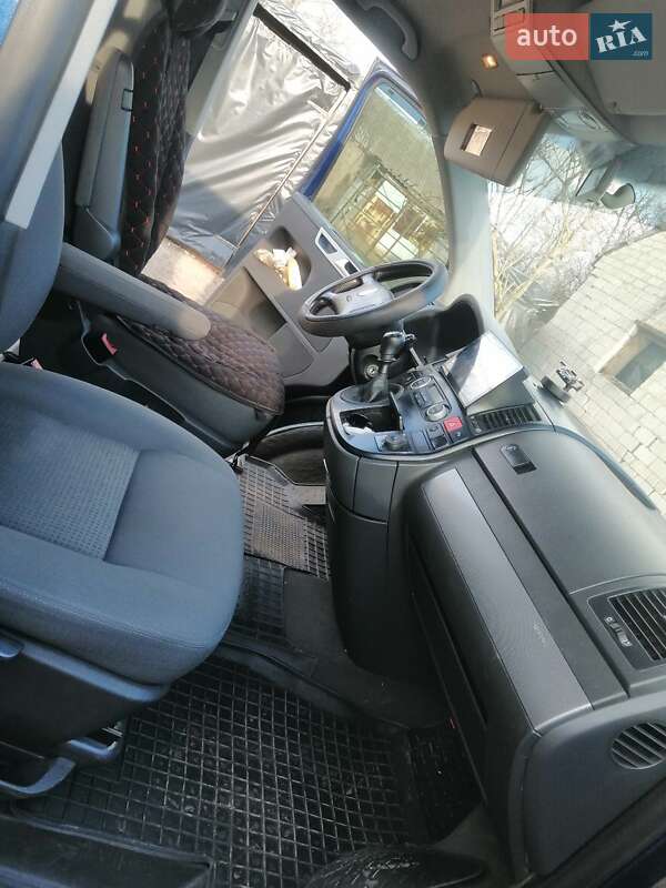 Минивэн Volkswagen Multivan 2004 в Николаеве фото 9 Минивэн Volkswagen Multivan 2004 в Николаеве