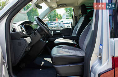 Минивэн Volkswagen Multivan 2020 в 