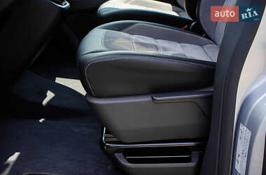 Минивэн Volkswagen Multivan 2020 в 