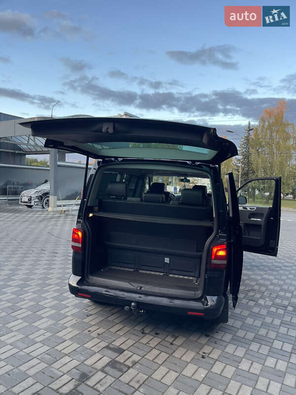 Мінівен Volkswagen Multivan 2011 в Хмельницькому