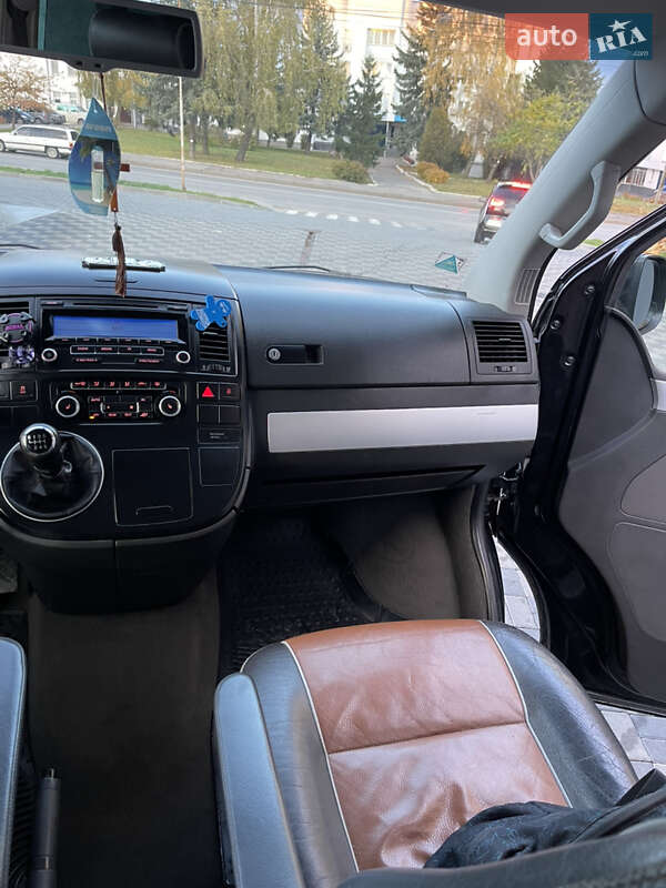 Мінівен Volkswagen Multivan 2011 в Хмельницькому