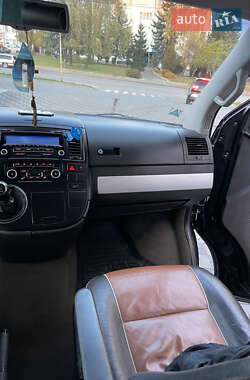 Мінівен Volkswagen Multivan 2011 в  фото 19 Мінівен Volkswagen Multivan 2011 в
