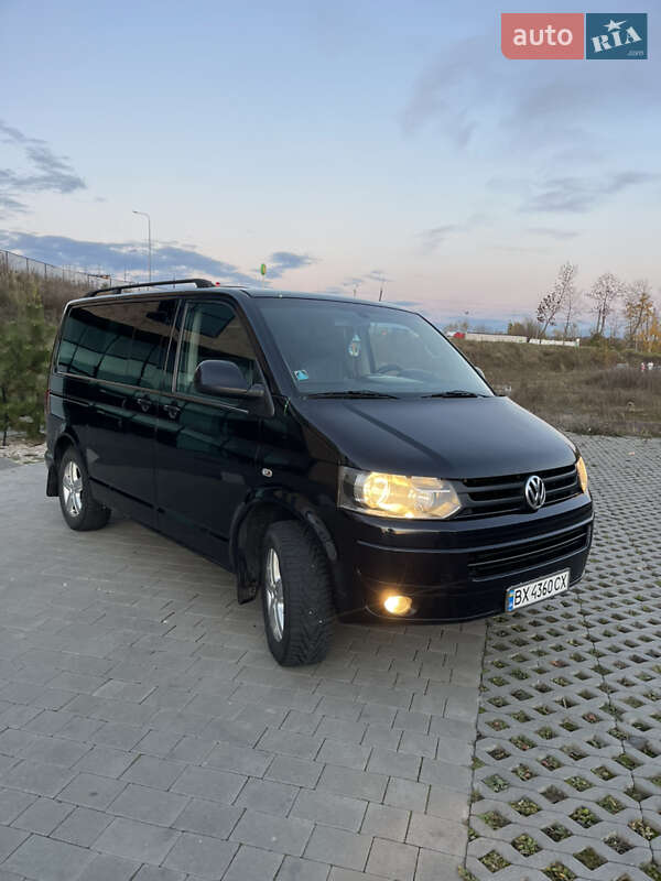 Мінівен Volkswagen Multivan 2011 в Хмельницькому