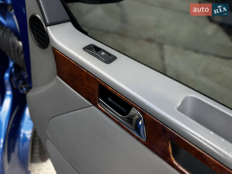 Мінівен Volkswagen Multivan 2007 в Житомирі