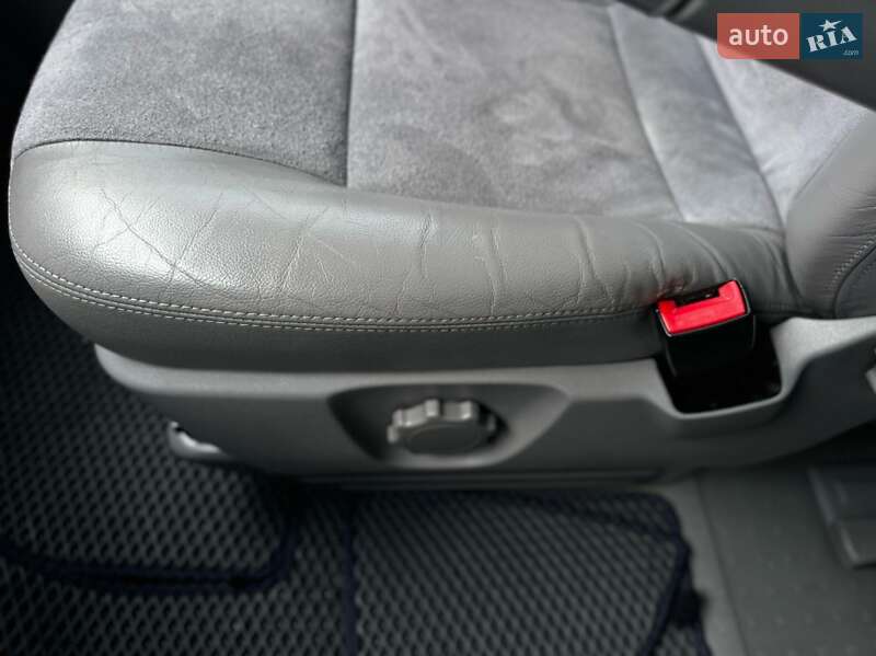 Мінівен Volkswagen Multivan 2007 в Житомирі