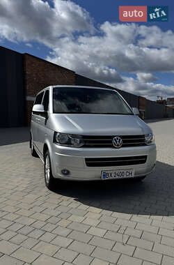 Минивэн Volkswagen Multivan 2015 в Хмельницком