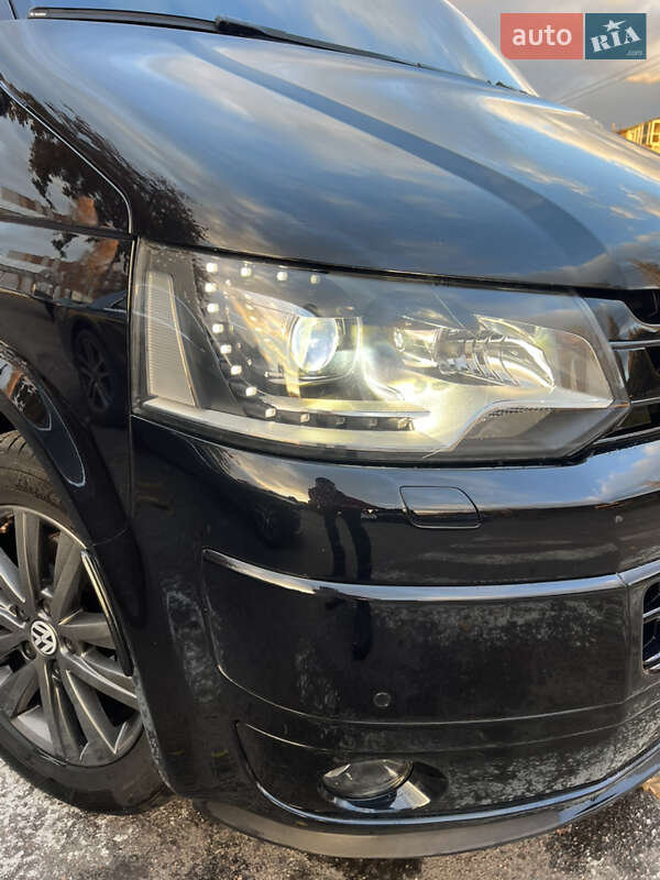 Мінівен Volkswagen Multivan 2012 в Черкасах