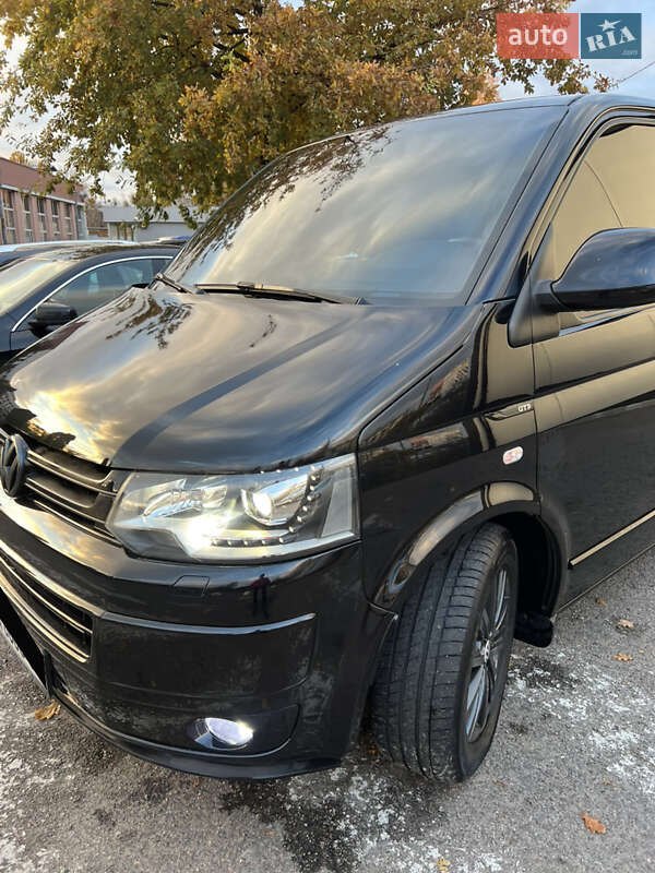 Мінівен Volkswagen Multivan 2012 в Черкасах