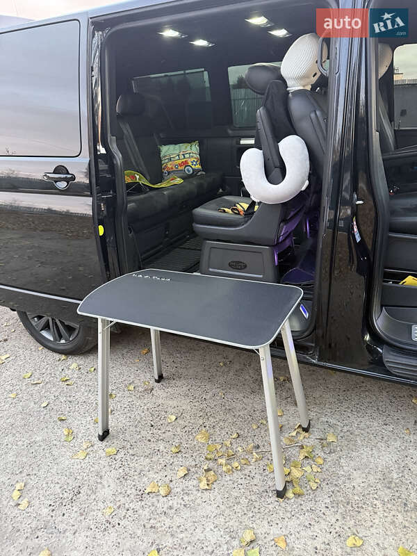 Мінівен Volkswagen Multivan 2012 в Черкасах