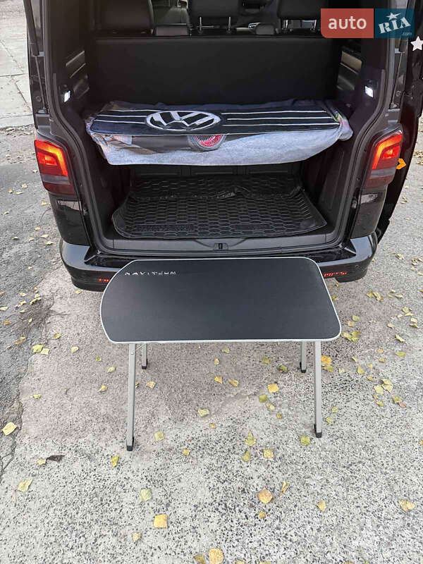 Мінівен Volkswagen Multivan 2012 в Черкасах