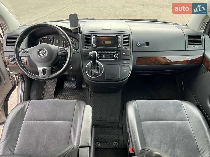 Мінівен Volkswagen Multivan 2015 в Одесі фото 16 Мінівен Volkswagen Multivan 2015 в Одесі