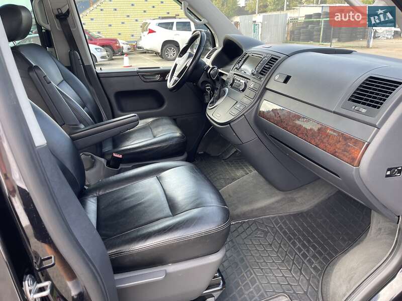 Мінівен Volkswagen Multivan 2012 в Києві