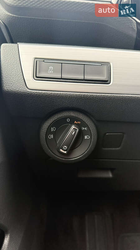 Мінівен Volkswagen Multivan 2020 в Києві