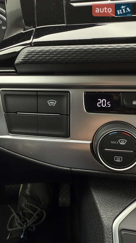 Мінівен Volkswagen Multivan 2020 в Києві